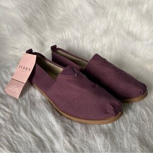 Serra Shoes Women’s Size 7 Flat Slip On‎ New With Tags Memory Foam Canvas